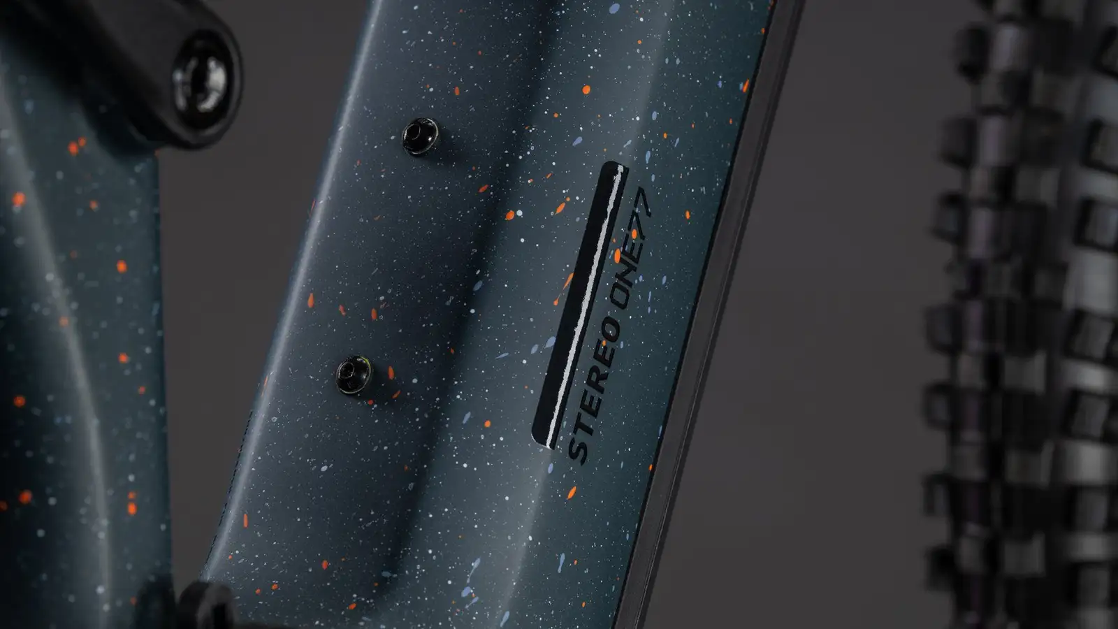 Cube STEREO HYBRID ONE77 HPC SLT 800 GALAXY/ORANGE - Image 4