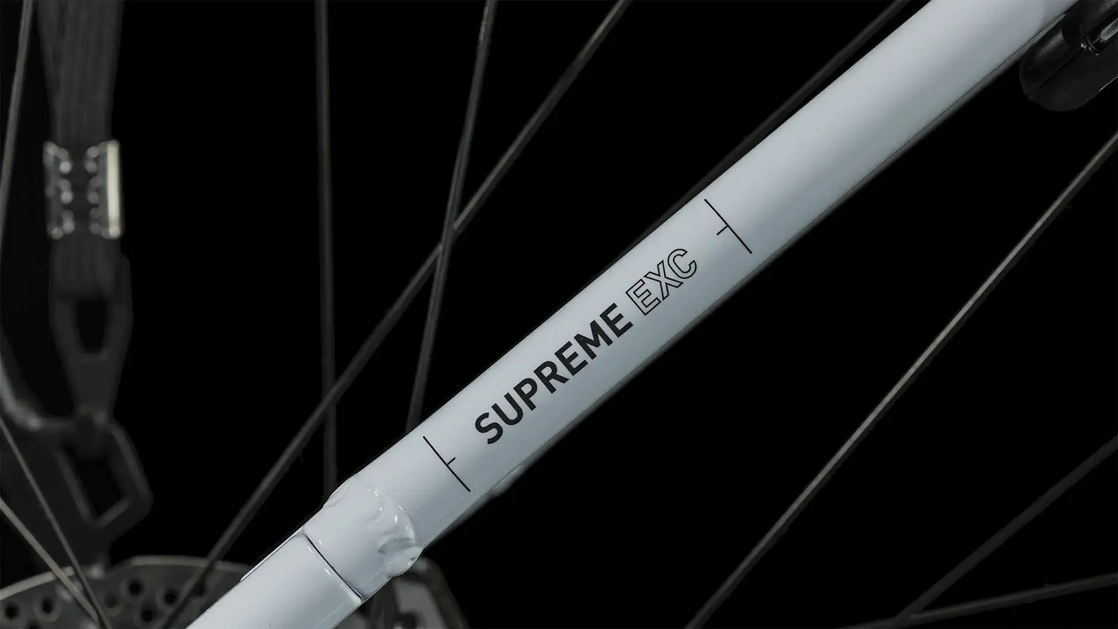 Cube SUPREME HYBRID EXC 500 FLASHWHITE/BLACK - Image 3