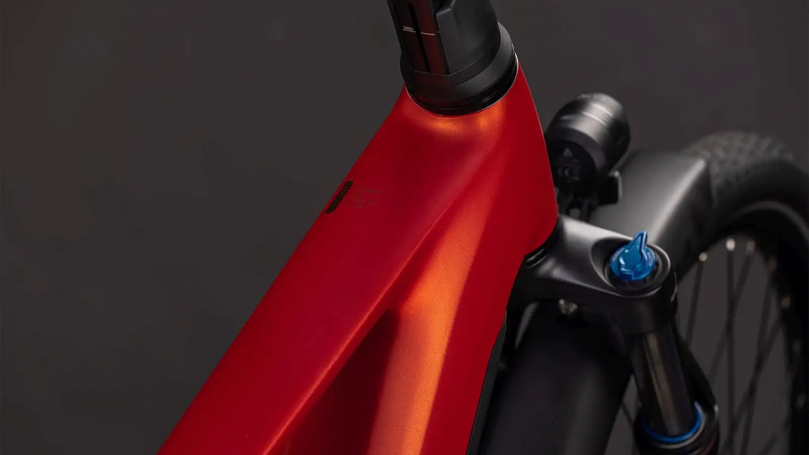 Cube TOURING HYBRID COMFORT SLX 800 CHILLI/CHROME - Image 2