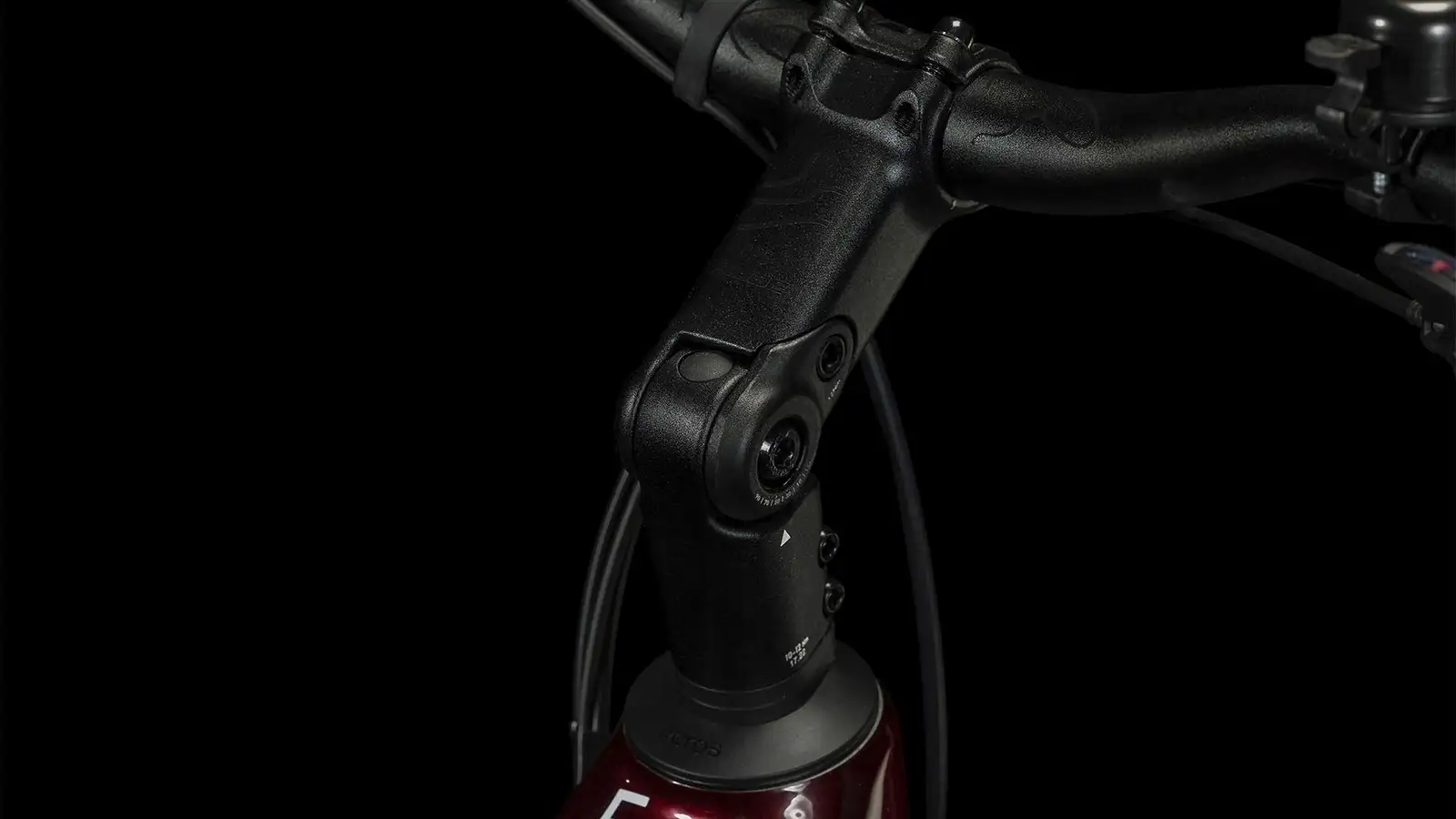 Cube TOURING HYBRID EXC 625 RED/WHITE - Image 3