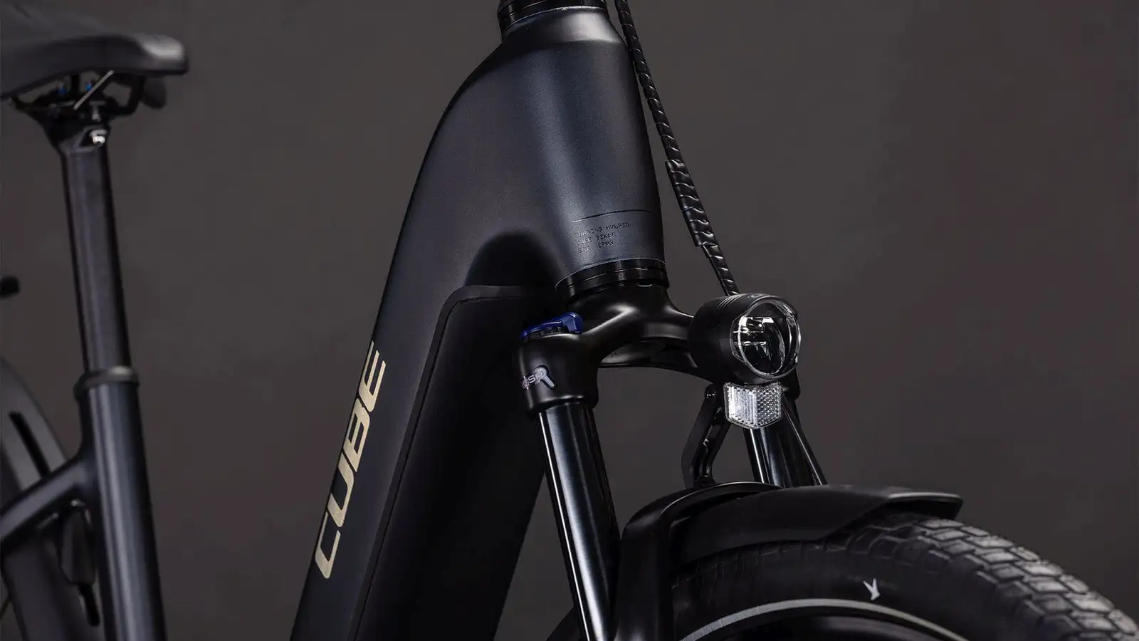 Cube TOURING HYBRID ONE 600 COAL/CHROME - Image 6