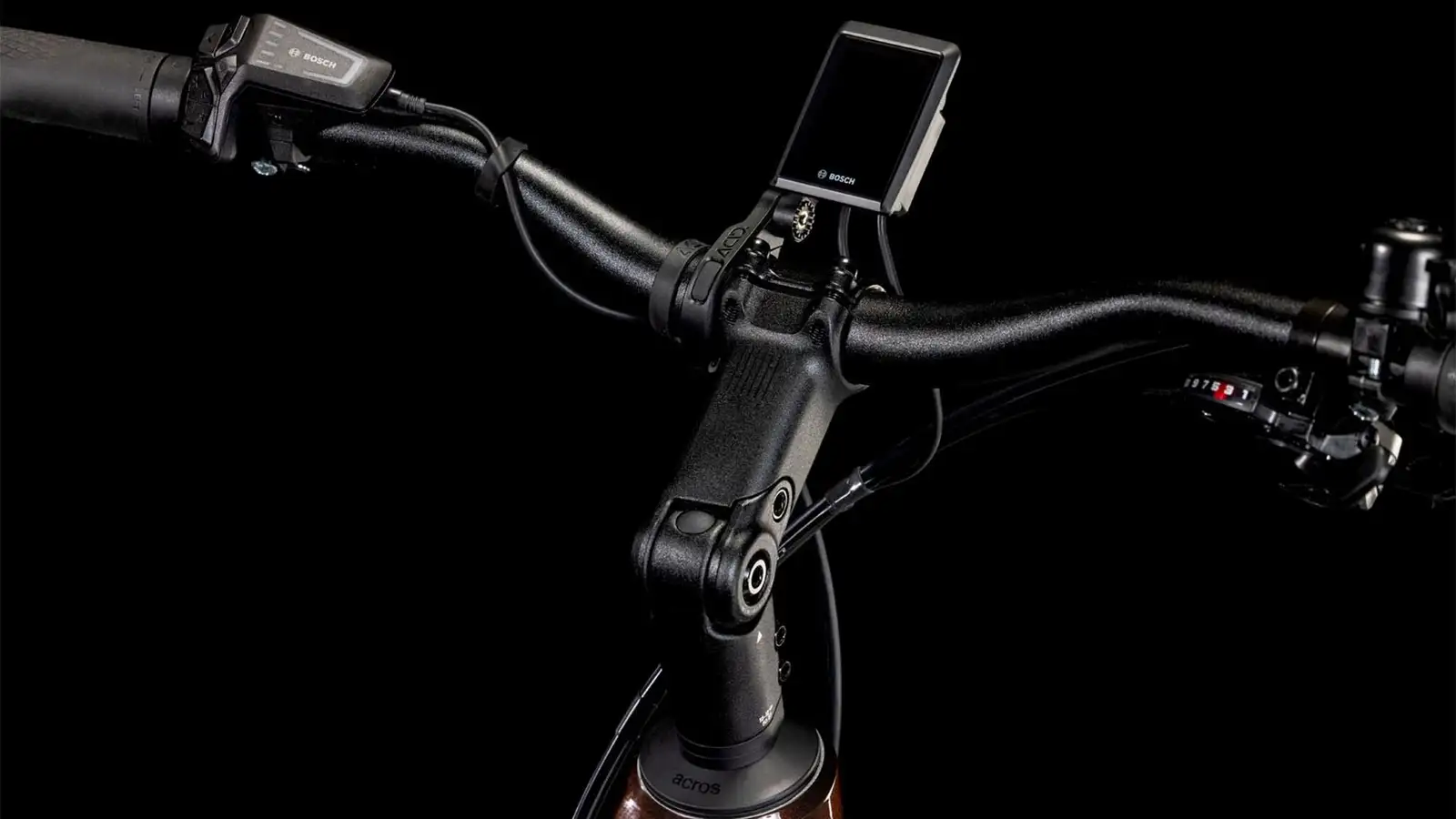 Cube TOURING HYBRID PRO 625 - Image 2