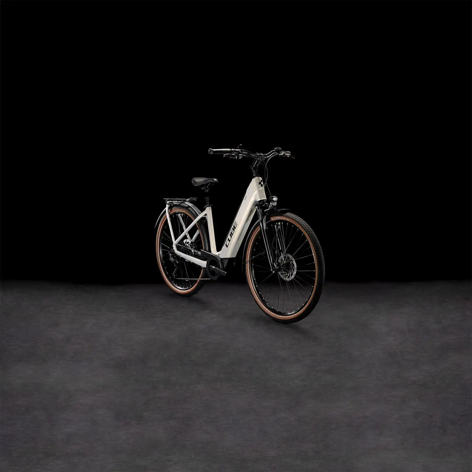 Cube TOURING HYBRID PRO 625 PEARLYSILVER - Image 7