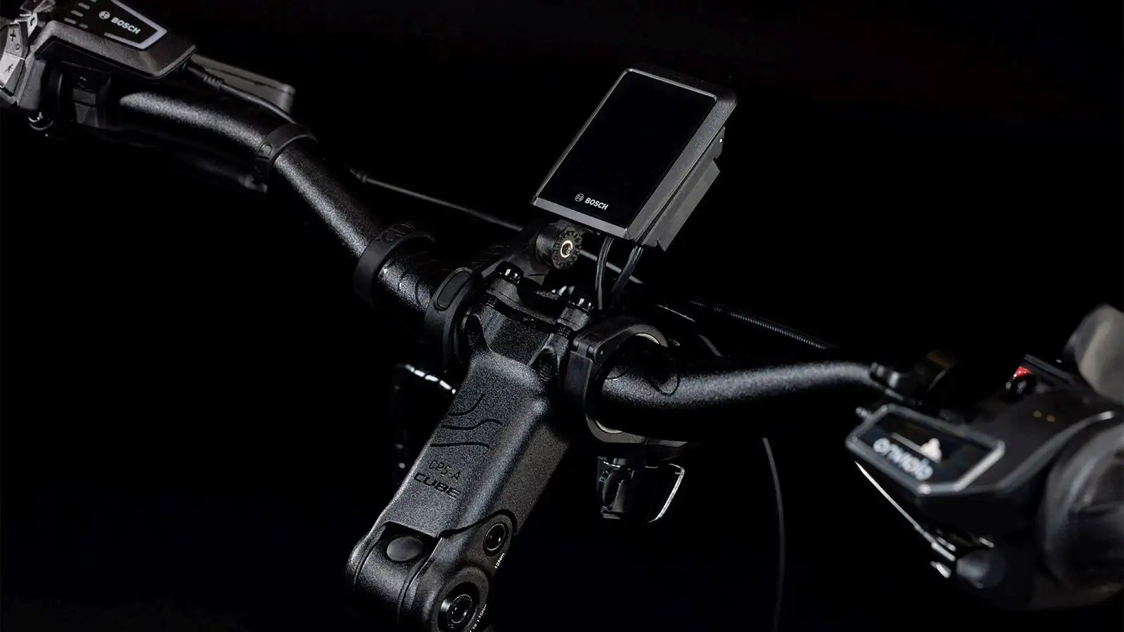 Cube TRIKE HYBRID FAMILY 750 SWAMPGREY/BLACK - Image 5