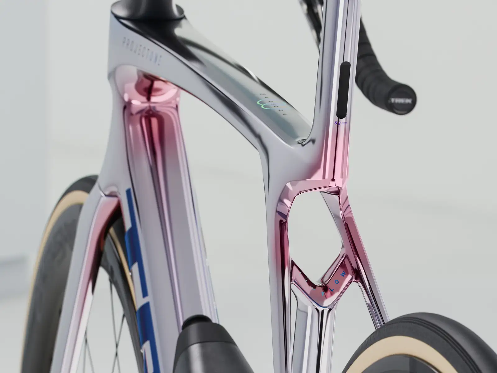 Trek Madone SLR 9 AXS Gen 8 - Image 4