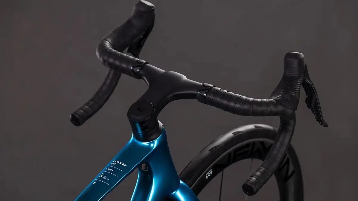 Cube LITENING AIR C:68X SLX CHROMEBLUE/LIQUIDBLUE - Afbeelding 3