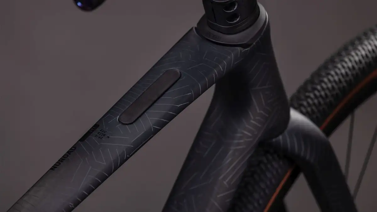 Cube NUROAD C:62 EXC CARBON/CRISSCROSS - Afbeelding 2