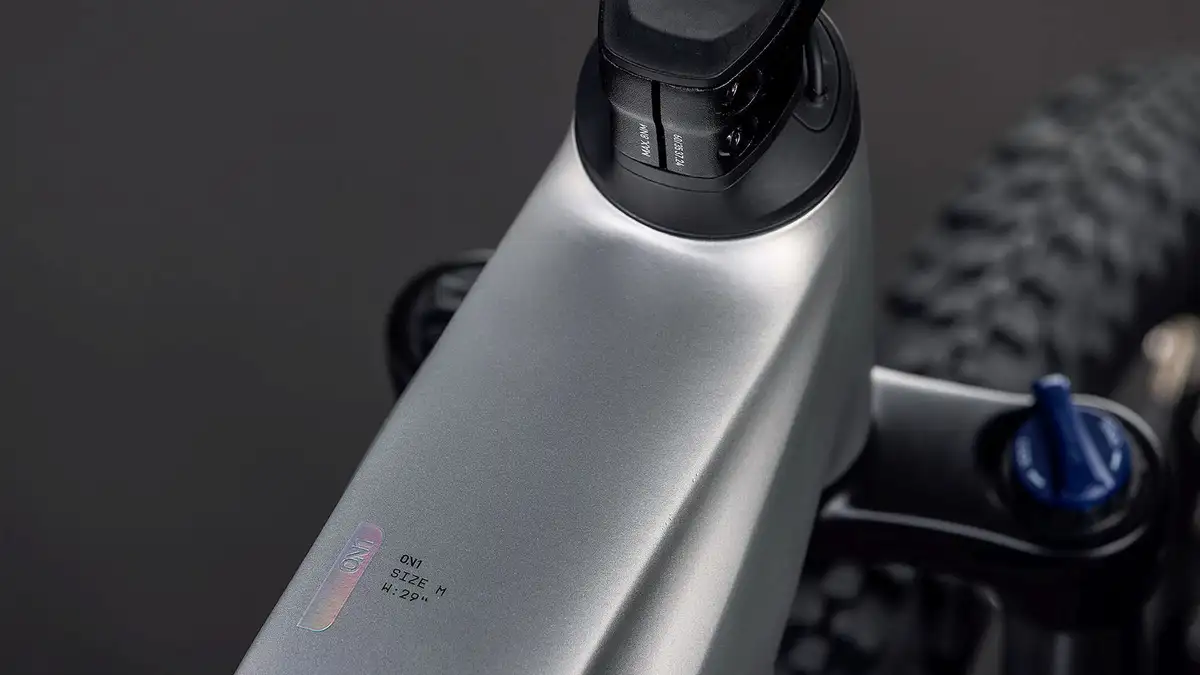 Cube REACTION HYBRID ONE 800 SLEEKGREY/PRISM - Afbeelding 3