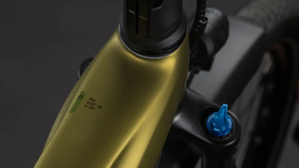 Cube TOURING HYBRID PRO 800 GOLDENLIME/BLACK - Afbeelding 2
